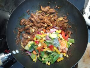 Curry z warzywami - mięso z warzywami