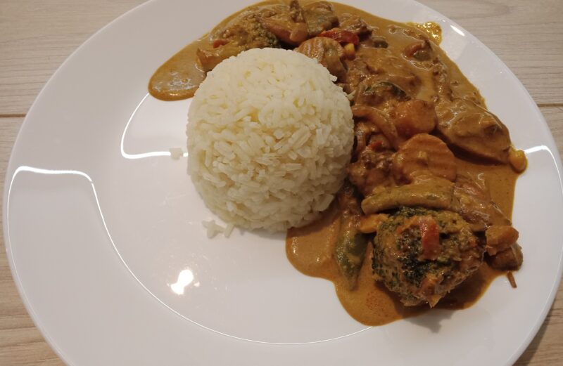 Curry z warzywami - podane