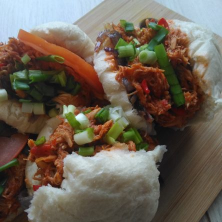 Pyzy z mięsem z rosołu a'la burger