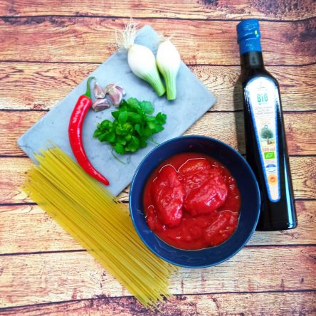 Spaghetti Napoli - składniki