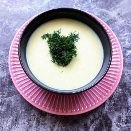 Krem z białych szparagów