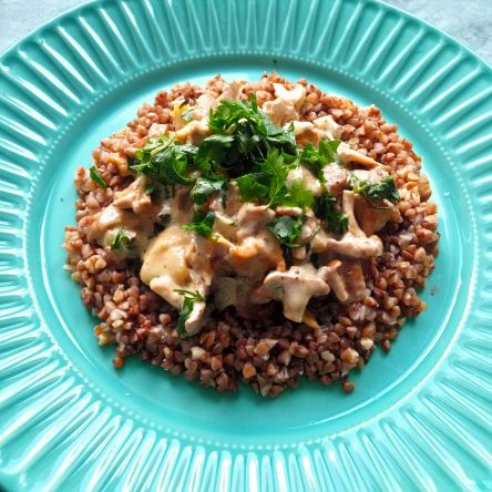 Kurki w kremowym sosie śmietanowym