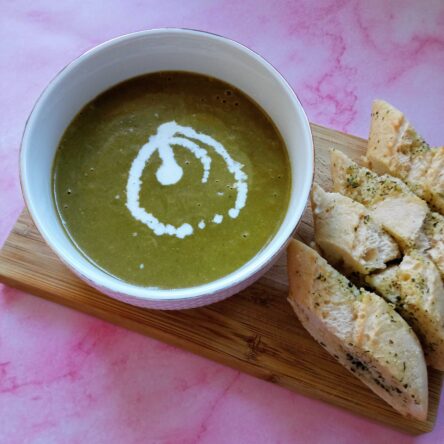 Kremowa zupa szpinakowa