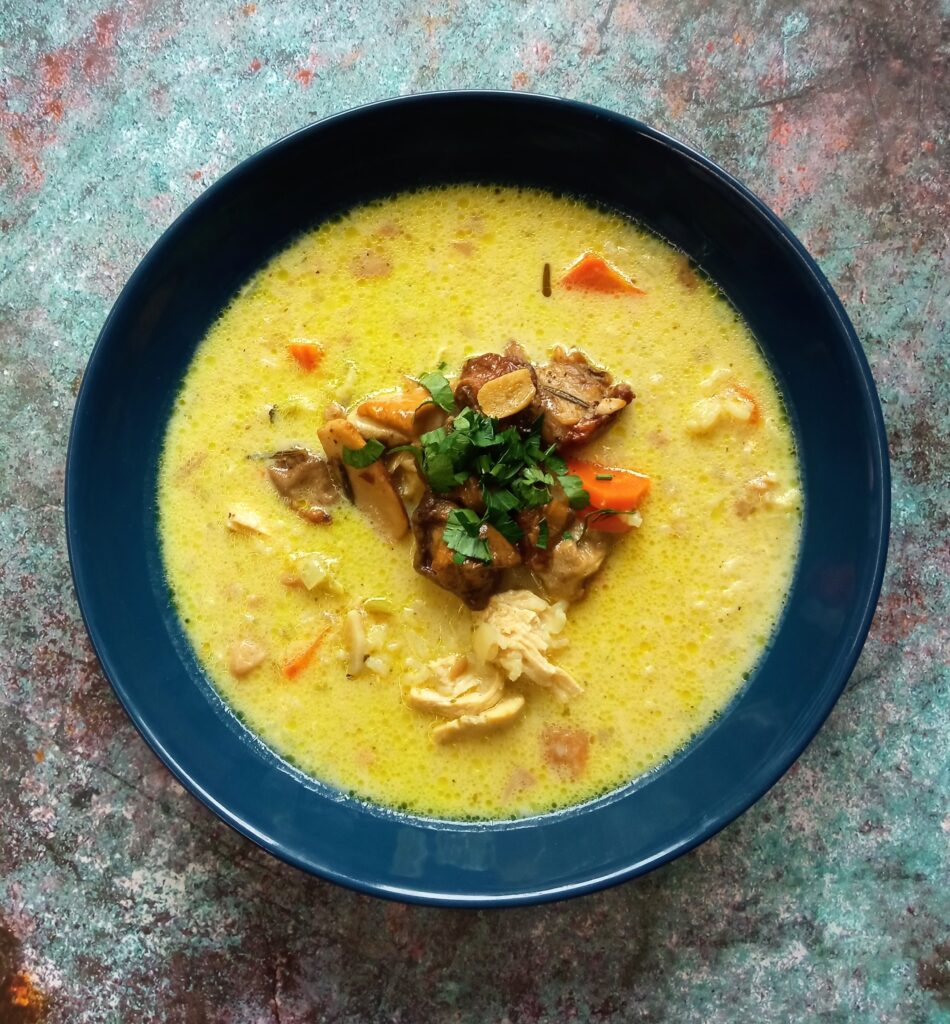 Zupa grzybowa z kurczakiem i ryżem